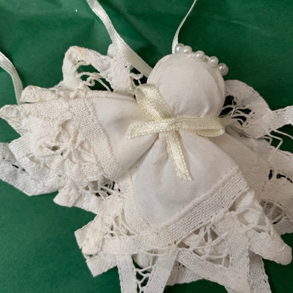 4 BATTENBURG TREE ANGELS - Picture 3 of 3